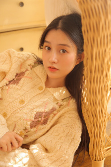 年轻的妈妈一